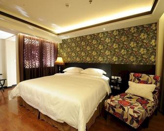 Taiyuan Danfeng Hotel - Taiyuan - Bedroom