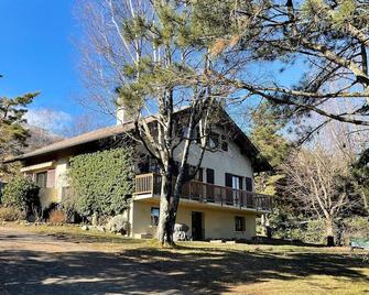 Studio calme proche Genève - Saint-Jean-de-Gonville - Bâtiment