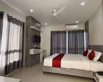 Hotel Ivy Grand By Grb - Jorhāt - Habitación