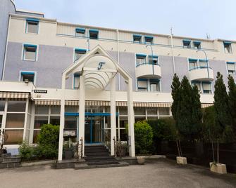 The Originals City, Hôtel du Faucigny, Cluses Ouest - Scionzier - Building