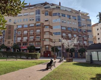 'El Balcon de Huelva' lujo en pleno centro - Huelva - Budynek