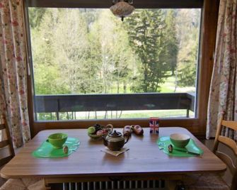 Apartment Alpen Roc by Interhome - Chamonix-Mont-Blanc - Sală de mese