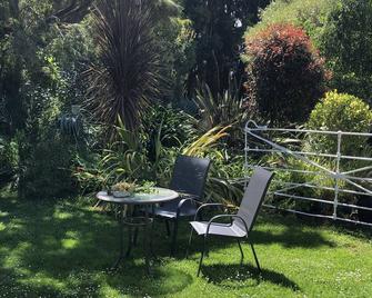 Farmhouse Flat - Warrnambool - Patio