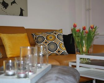 Schoene 60qm Grosse Wohnung Mainz-Lerche - Maguncia - Sala de estar