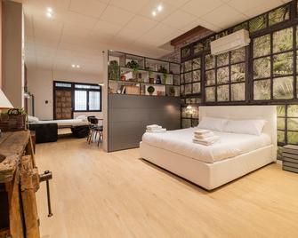 Homeby - Casa Polese - Bologna - Bedroom