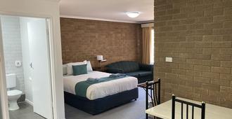 Camellia Motel - Narrandera - Schlafzimmer