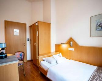Comfort Hotel Bad Homburg - Bad Homburg - Bedroom