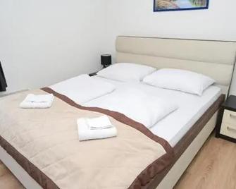 Motel Plaza - Jajce - Habitación