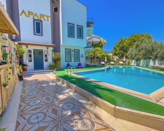 Nehir Apart Hotel - Fethiye - Piscina