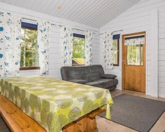 Holiday Home Aurinkoranta by Interhome - Petajavesi - Sala de estar
