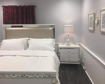 Cozy & Luxury Suite With Private Entrance - Huntington - Habitación