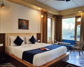 Tirthan Stone Age Inn - Gushaini
