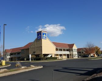 Travel Inn Motel - Hartford - Edificio