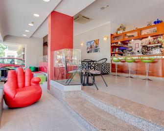 Sandra - Gatteo - Lobby