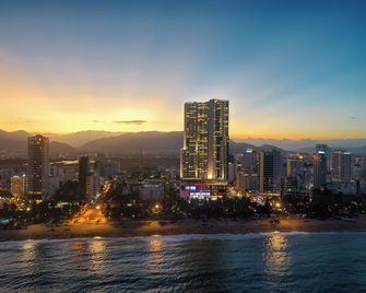 Vinpearl Beachfront Nha Trang - Nha Trang