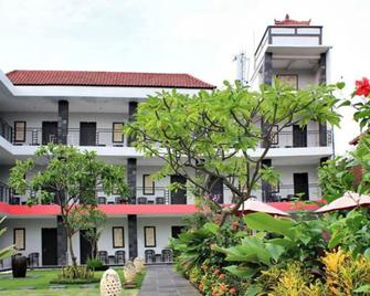 Budhi Hotel - Kuta - Building