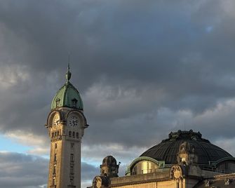Kyriad Limoges Centre Gare - Atrium - Limoges