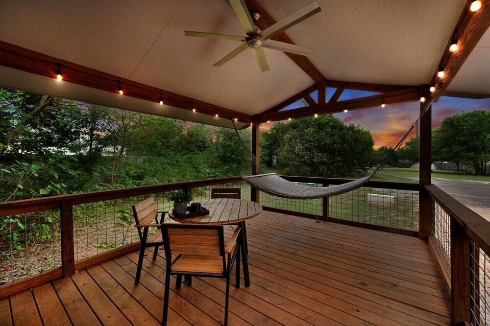 The Nest - Cozy Cottage Near Baylor and Magnolia - Bellmead - Balkon
