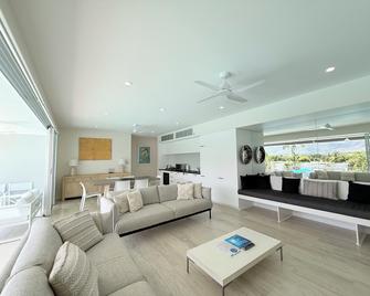 Pool Resort Port Douglas - Port Douglas - Sala de estar