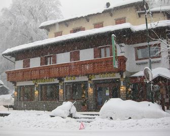 Albergo 'da Tosca' - Abetone - Budova