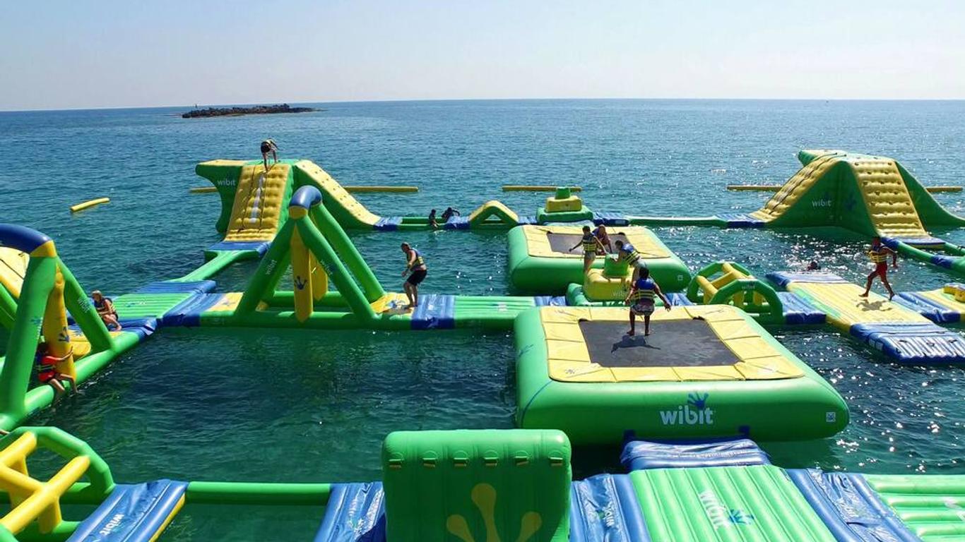 أكي بيجاسوس رويال