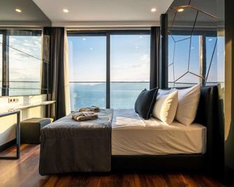 Lucky Monkey Hotel - Antalya - Bedroom