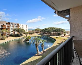 Seawatch at Island Club - Hilton Head Island - Balcony