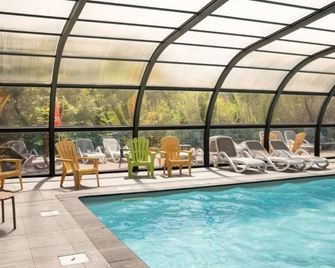 Mobile home with terrace at camping, Granges-Aumontzey - Rehaupal - Zwembad