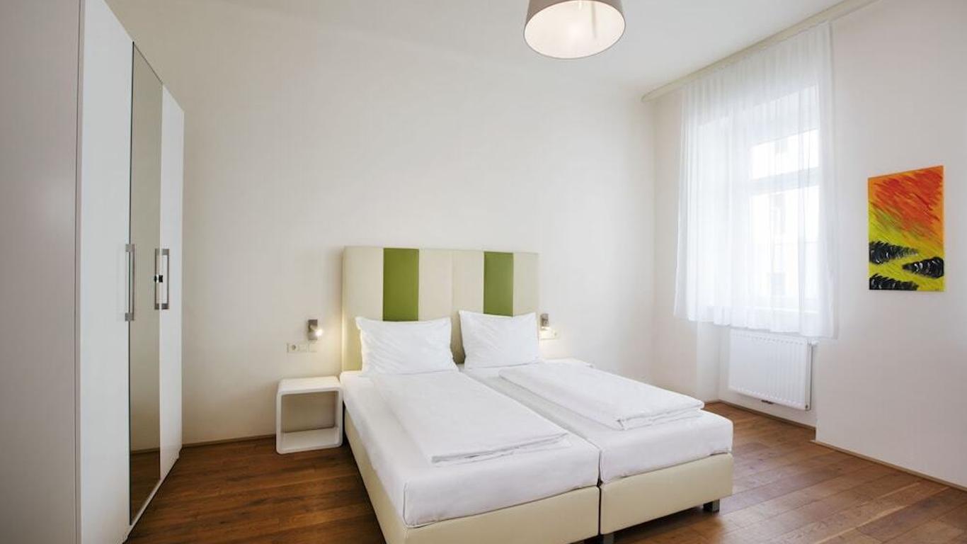 Hahn Boarding Vienna City