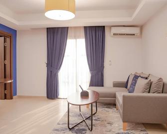 Souare Premium Hotel - קונקרי - סלון