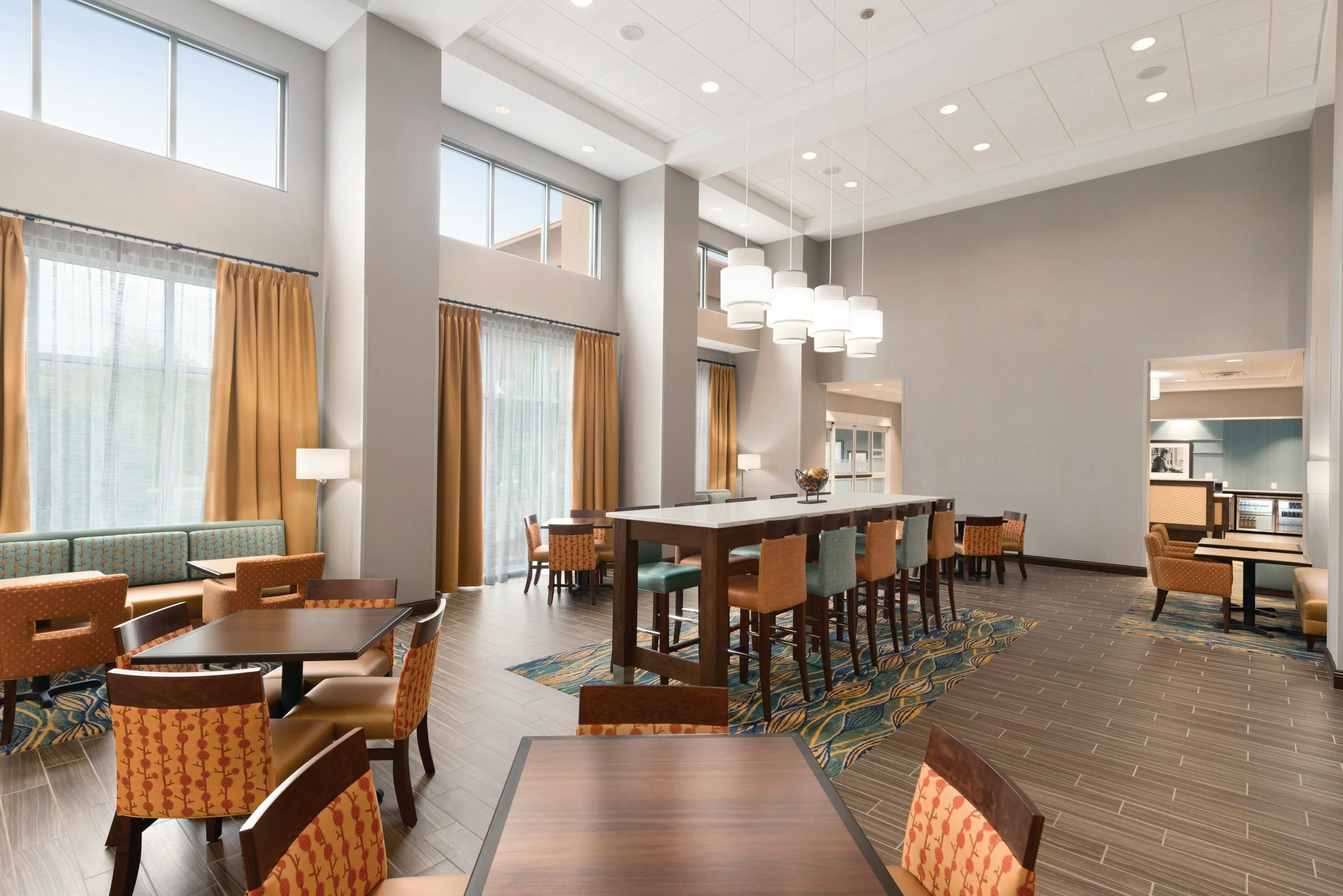Hampton Inn & Suites DeLand - DeLand - Restaurant
