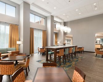 Hampton Inn & Suites DeLand - DeLand - Restaurace