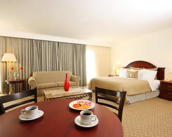 Fiesta Inn Express Nuevo Laredo - Novo Laredo - Edifício