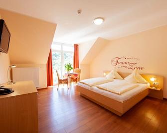 Hotel-Café-Restaurant Heidsmühle - Manderscheid - Schlafzimmer