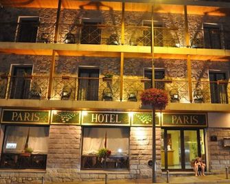Hotel Paris - Encamp - Building