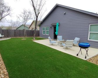 Fun Games And Spacious 4br House 3 ML To Lackland Afb Close To Seaworld - San Antonio
