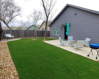 Fun Games And Spacious 4br House 3 ML To Lackland Afb Close To Seaworld - San Antonio