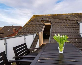 Apartment Norderney by Interhome - Norddeich - Balkon
