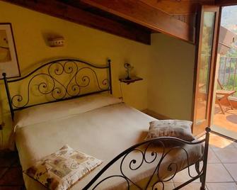 Agriturismo L'Olivara - Piano di Sorrento - Спальня