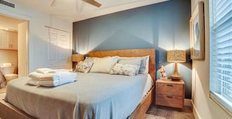 Pelican Beach Resort by Panhandle Getaways - Destin - Schlafzimmer