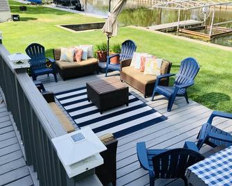 Coldwater Lake - Perfect for Large Gatherings - Coldwater - Patio