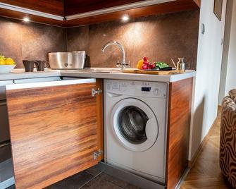 P And O Apartments Plac Wilsona 2 - Warsaw - Laundry facility