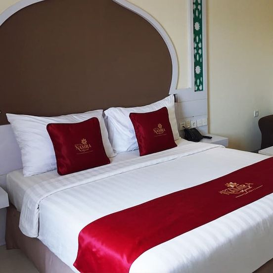 Namira Syariah Hotel Surabaya image 1