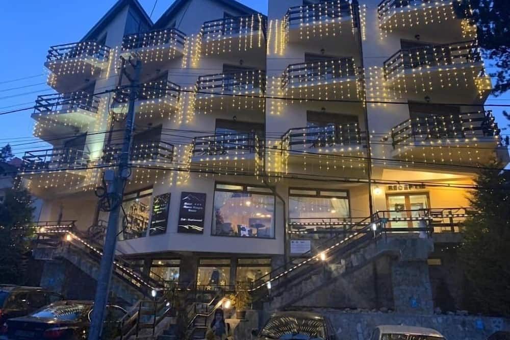 Hotel Marea Neagra - Sinaia - Building