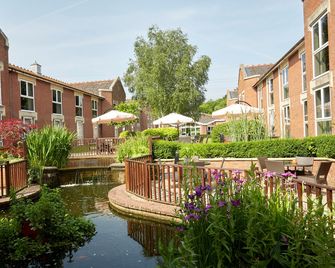Coldra Court Hotel by Celtic Manor - Newport - Patio