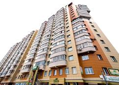 Apartment on Yaroslavskaya - Tsjeboksary - Gebouw