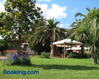 Hotel Velcamare - Tarquinia - Rakennus