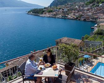 SunHotel Splendid Palace - Limone sul Garda - Βεράντα