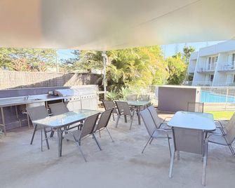 Yamba Sun - Yamba