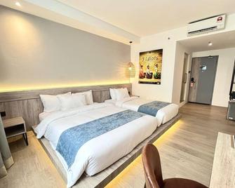 Theatre Hotel - Kuching - Soveværelse